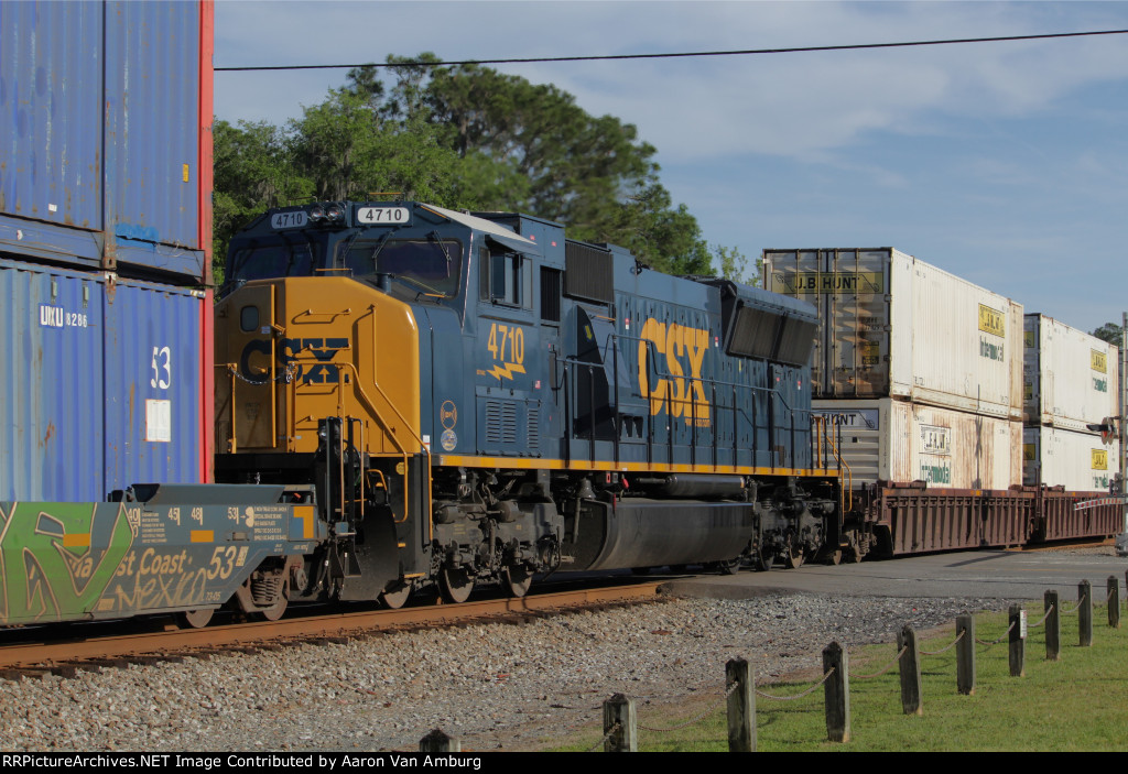 CSXT I025 Mid Train DP